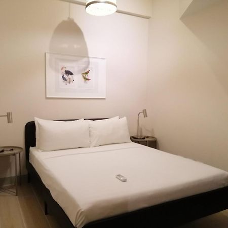 Uptown Parksuites Apartments Tower 2 Bgc By Ph Staycation Manila Exterior photo