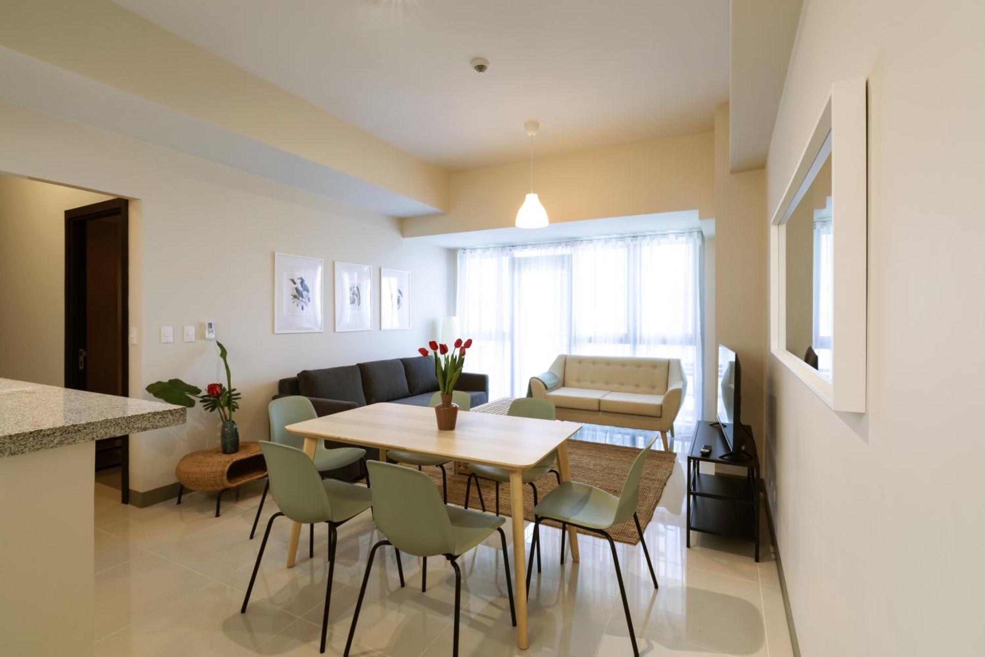 Uptown Parksuites Apartments Tower 2 Bgc By Ph Staycation Manila Exterior photo