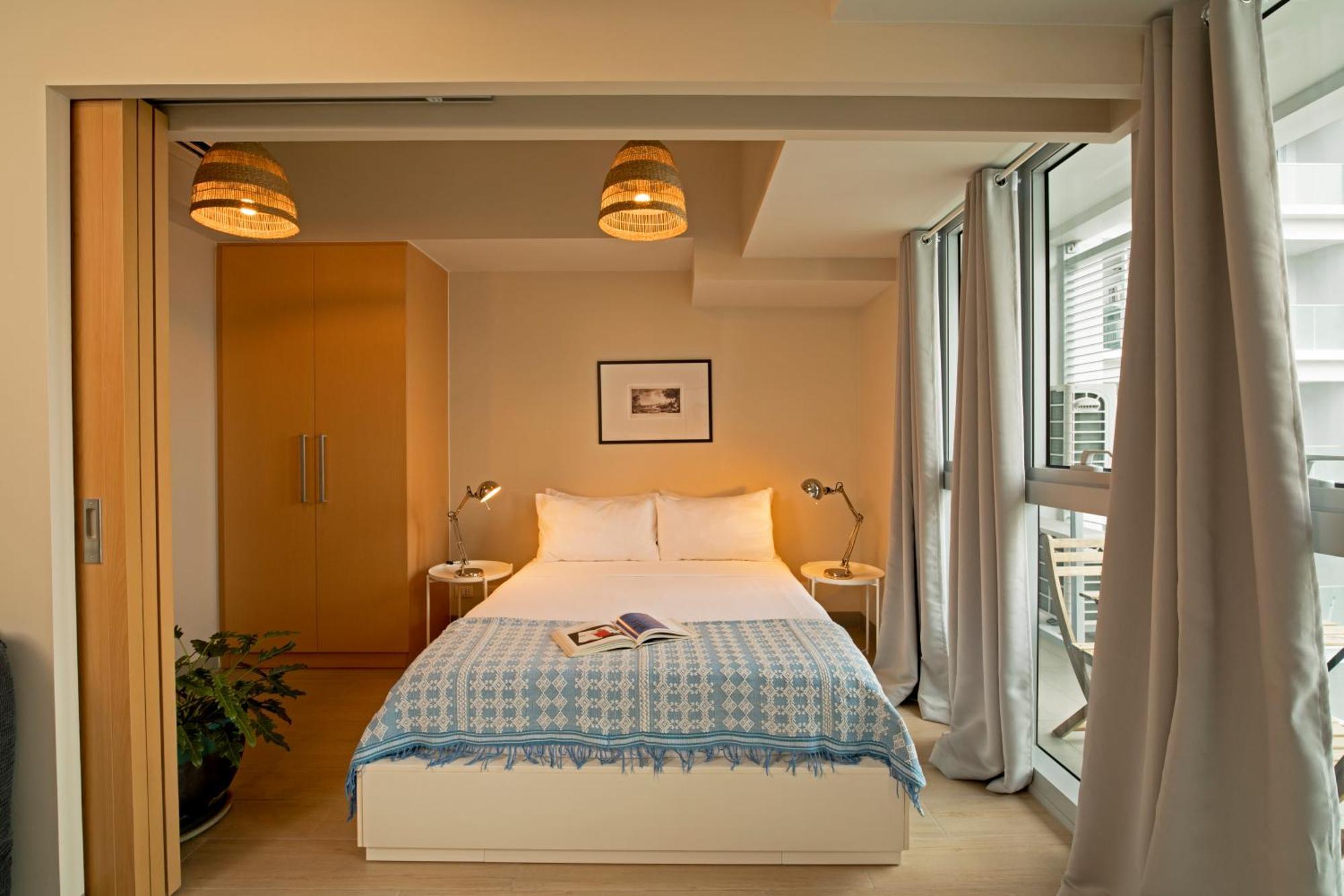 Uptown Parksuites Apartments Tower 2 Bgc By Ph Staycation Manila Exterior photo