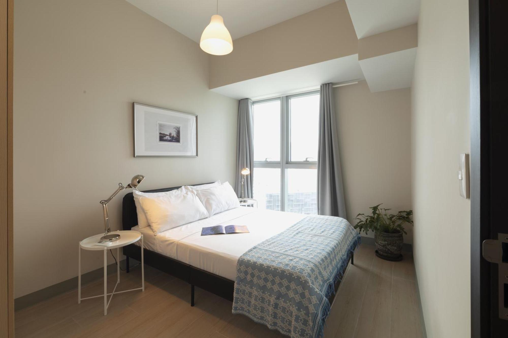 Uptown Parksuites Apartments Tower 2 Bgc By Ph Staycation Manila Exterior photo